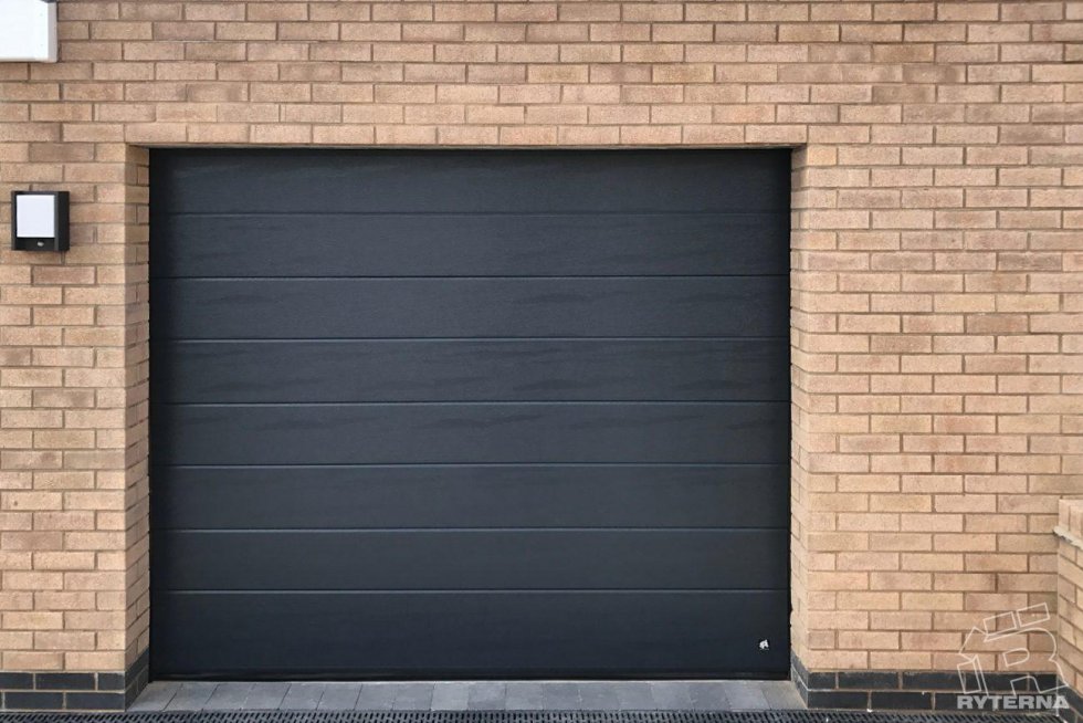 Garagentore | Fenster Türen Sonnenschutz Smarthome